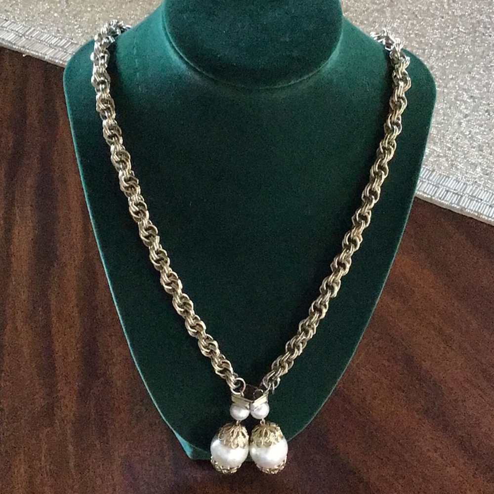 Vintage Gold Chain Necklace with Pearl Drops
